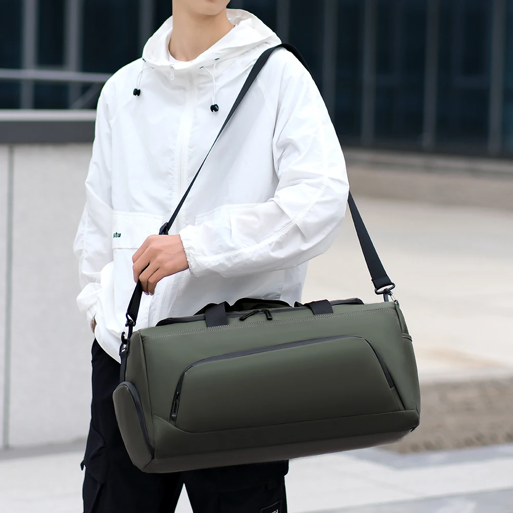 Spacious Multi-Compartment Travel Duffel with Shoe Storage