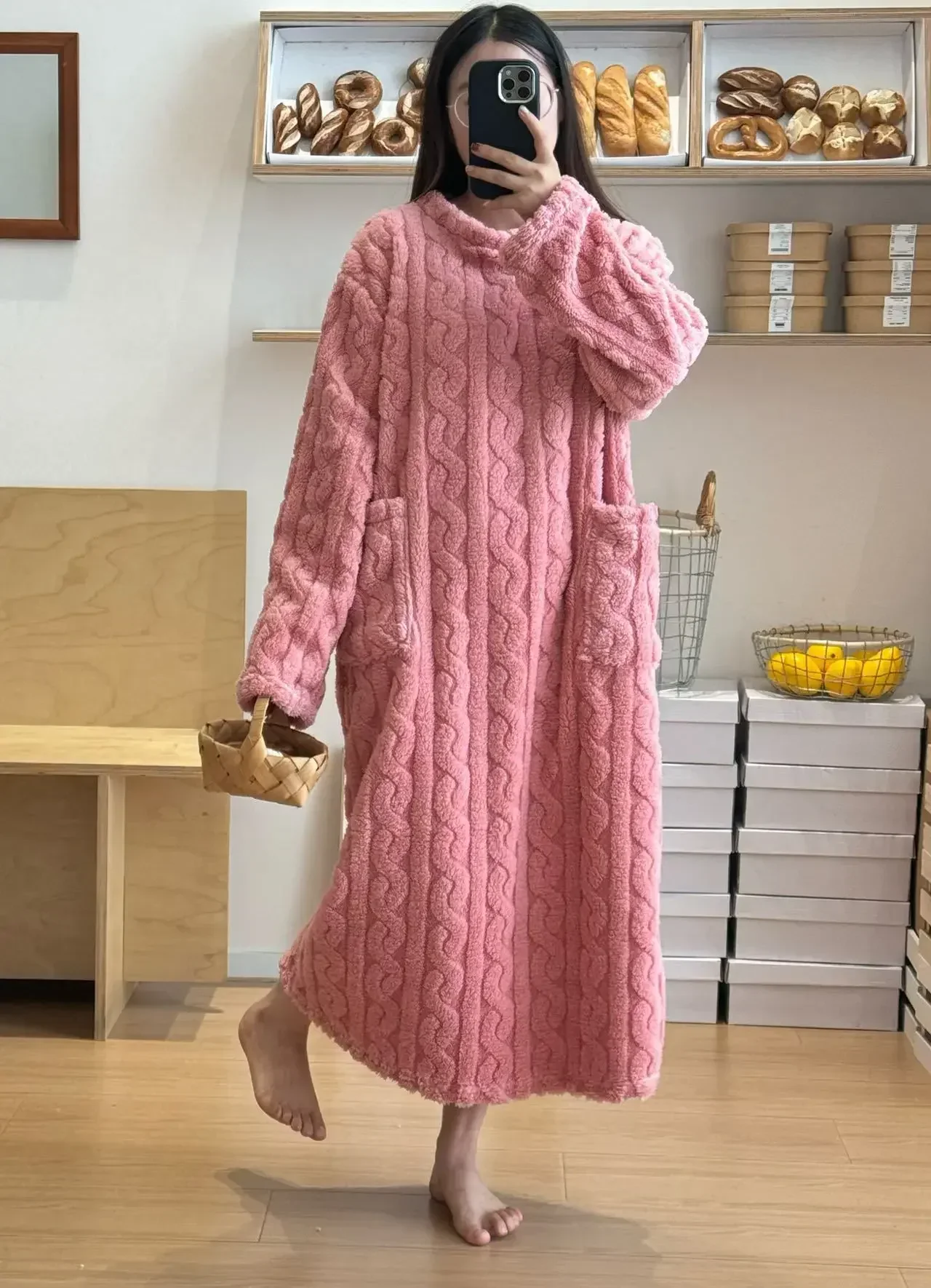 Winter Long Sleeve Double Pocket Flannel Nightgowns Women Loose Solid Sleepwear Jacquard Thickened Warm