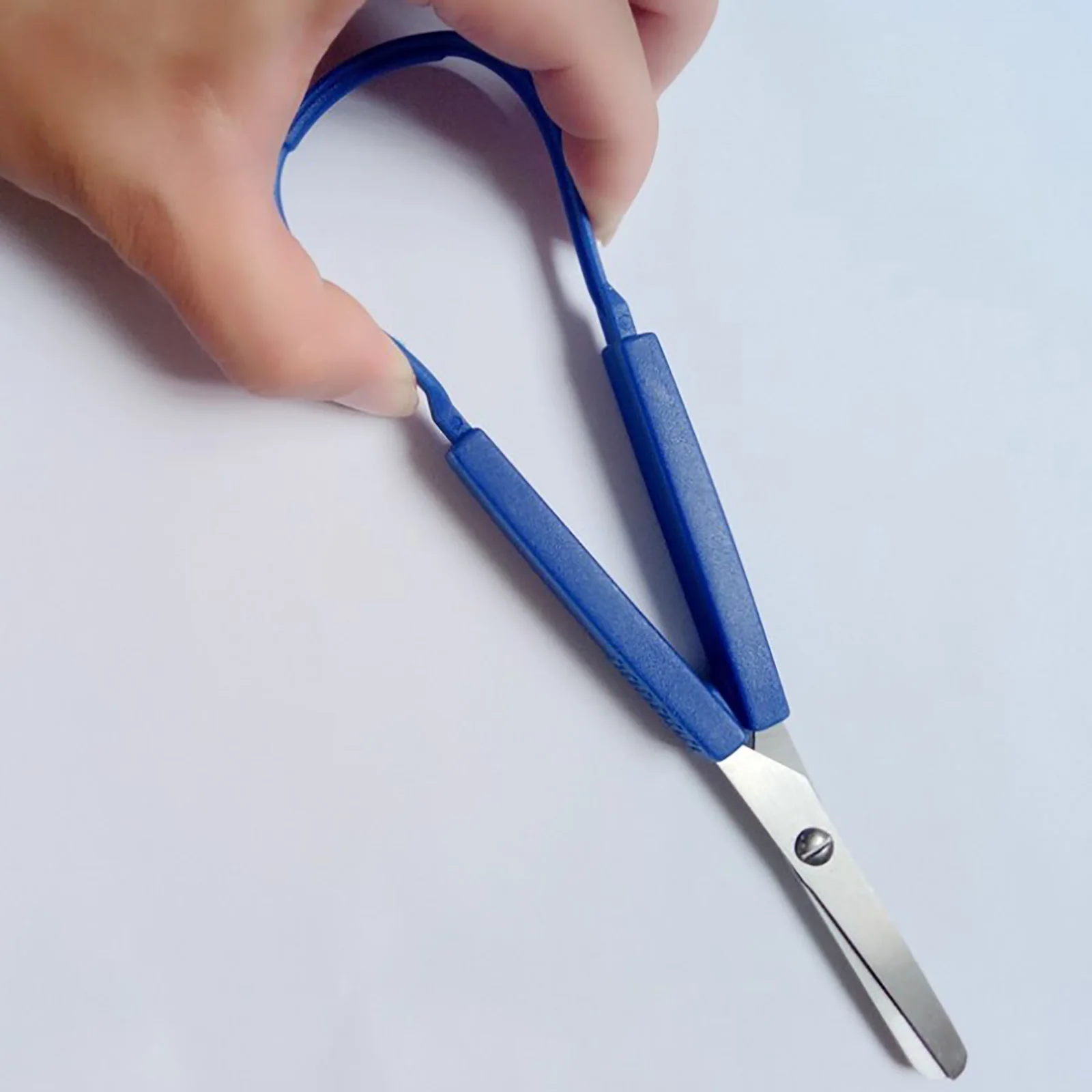 Stationery Scissors Soft Handle Scissors Portable Scissors Cutter 1pcs New Mini Stainless Steel Loop Scissors Adaptive Design Colorful Grip Scissor Diy Art Craft Cutting Tool Tijeras Circulares
