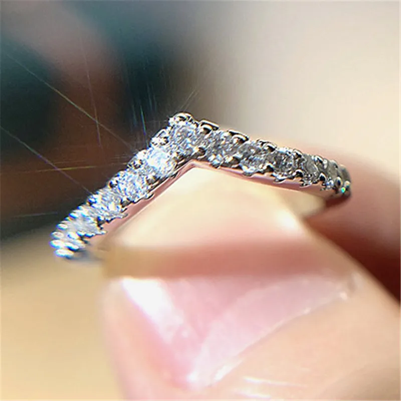 Women 925 Sterling Silver V-Design Cubic Zirconia Ring Elegant Bridal Wedding Party Accessory