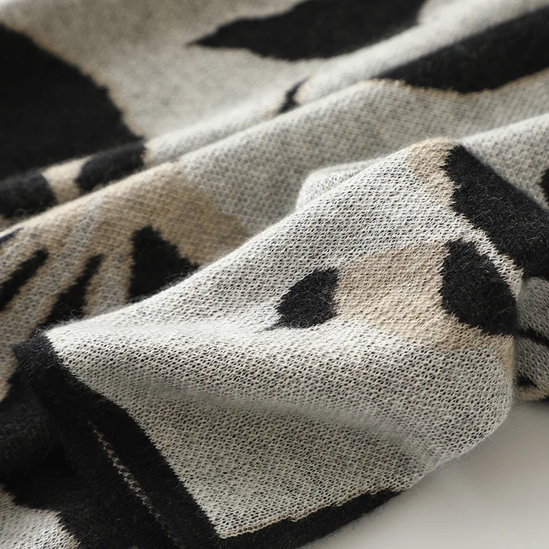 Рисунок 3 - Дизайнерское модное платье-свитер