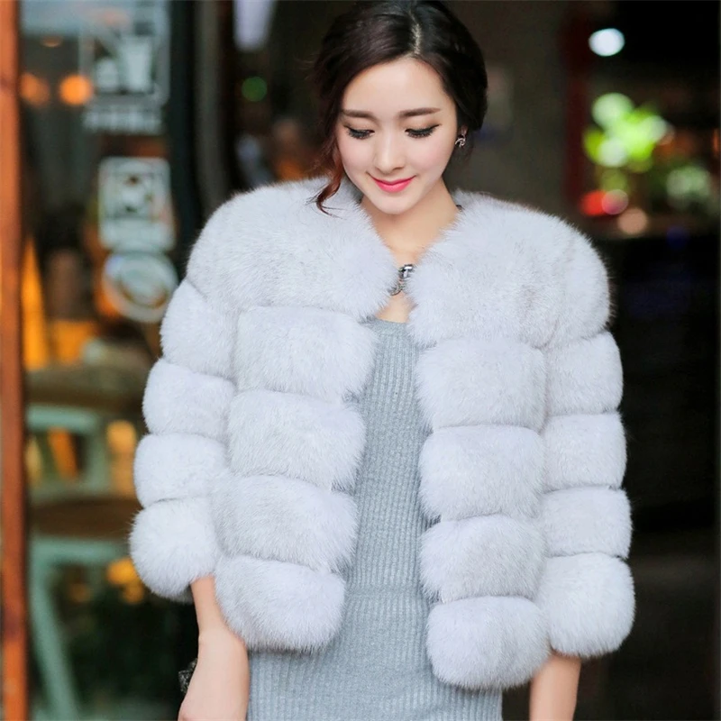 

Winter Warm Women's Fur Coat Patchwork Fox Fur Slim-fit Coat Short Design Luxury Outdoor Windproof Fur Jacket