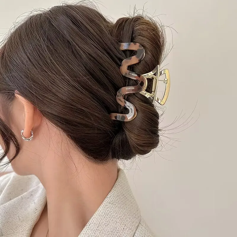 

Trendy M Shape Acetate Claw Clip for Woman Hairpins Colour Transparent Hair Clips Women Ponytail Headwear Hair Accessories Gifts