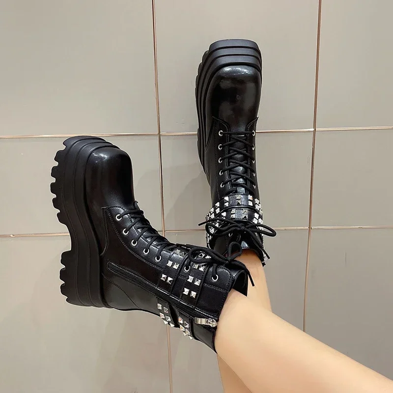 Chain Decoration Front Lace Military Boots Platform Thick Bottom Calf Ankle Boots Autumn and Winter New Shoes for Woman