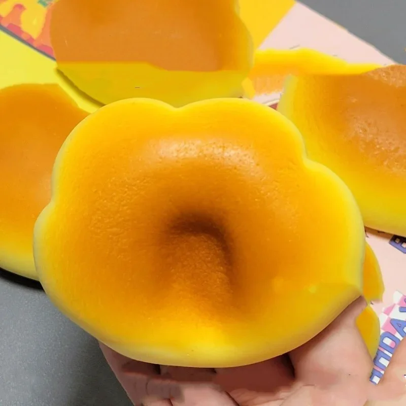 진한 베이지 컬러 구름 빵 느린 리바운드 핀치 음악 감압 환기구 장난감, 퀴시 ..