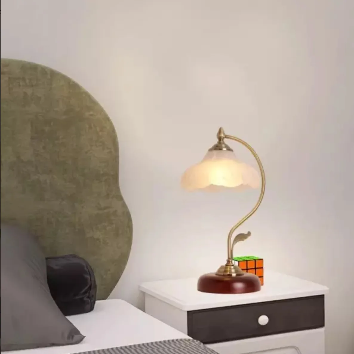 Nordic luxury bedside bedroom Desk lamp modern metal table for hotel home decor