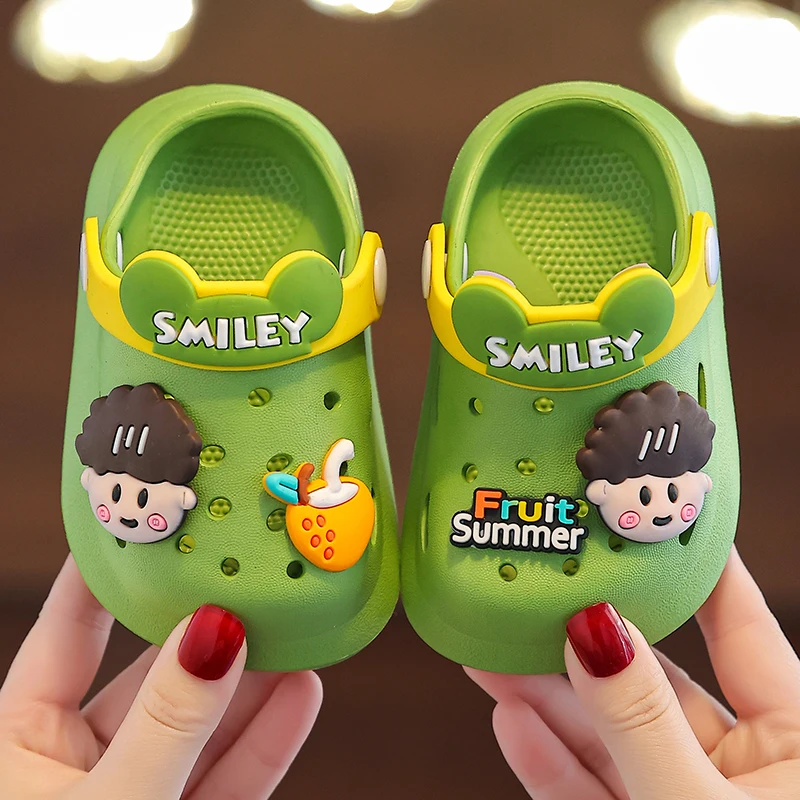 

Children Soft Sole Hole Garden Shoes Summer Boys Girls Baby Slippers Indoor Home Bathing Children's Silent And Anti Slip Slides