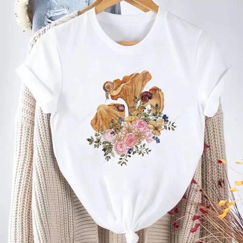 

2023 летний топ, милая модная повседневная футболка, женская футболка, летняя женская Универсальная футболка, женская футболка с мультяшным принтом и принтом