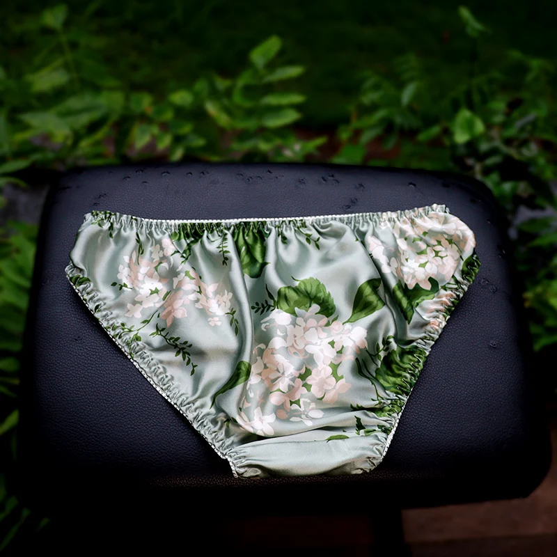 Silk Underwear Women's Large Size XXL e Breathable Sweat Absorbent Low Waist Comfortable Innerwear Daily Use