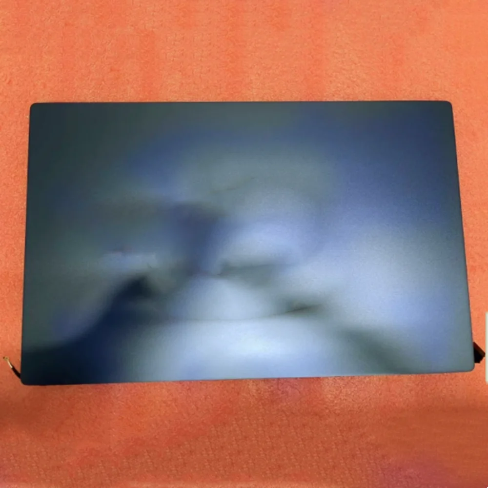 Рисунок 4 - Экран AMOLED для Samsung Galaxy Book Pro