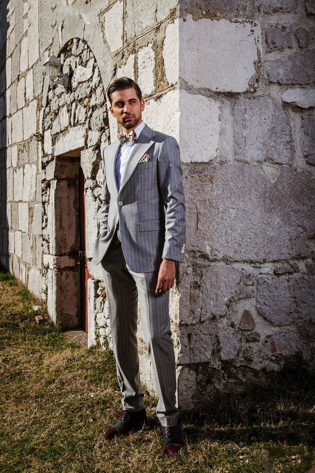 Gray Men's Suit Tailor-Made 2 Pieces Blazer Pants Single Breasted Peaked Lapel Business Slim Fit Wedding Groom Costume Homme
