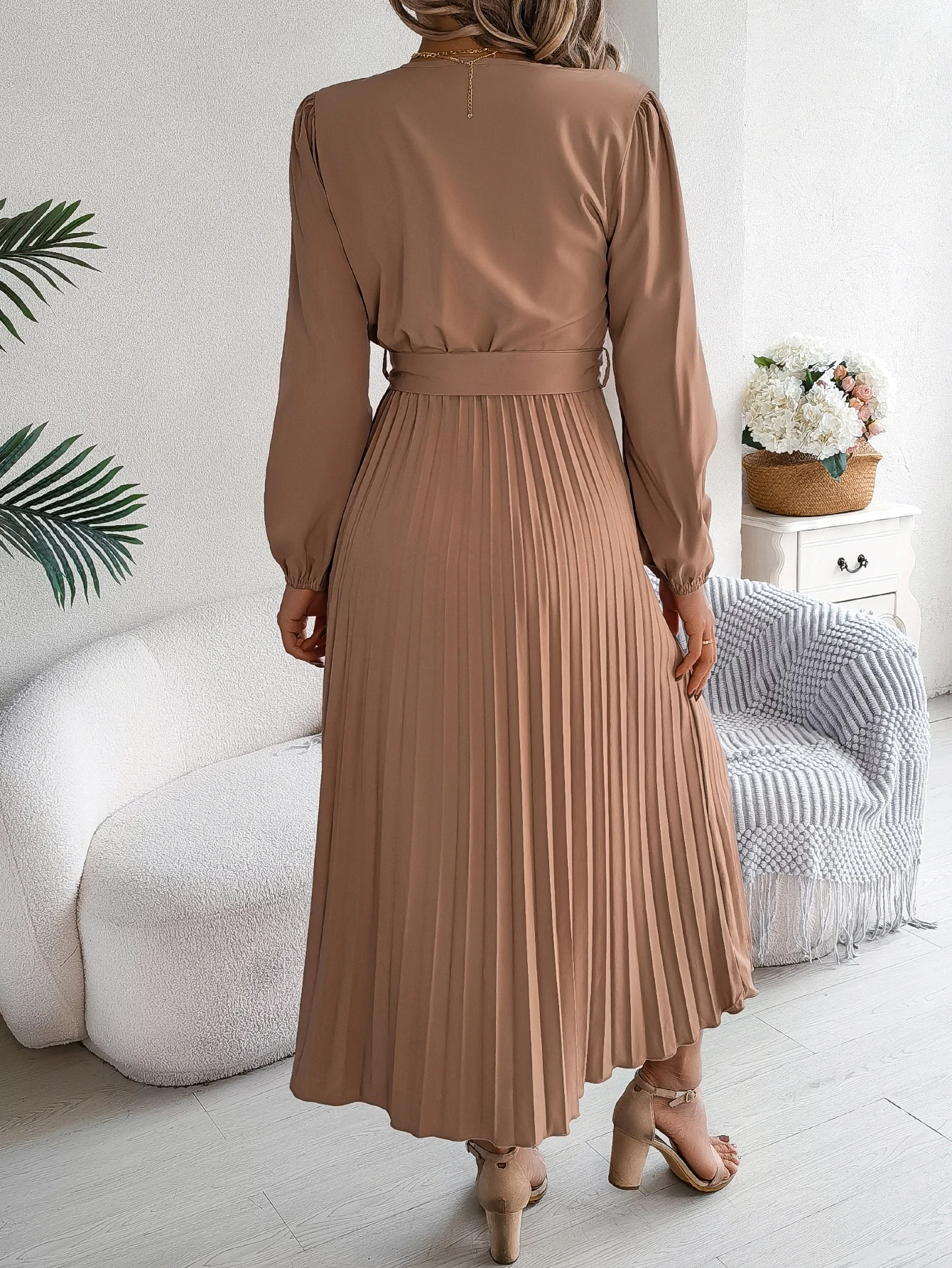Elegant Long Sleeved Lace Up Pleated Dress for Women
