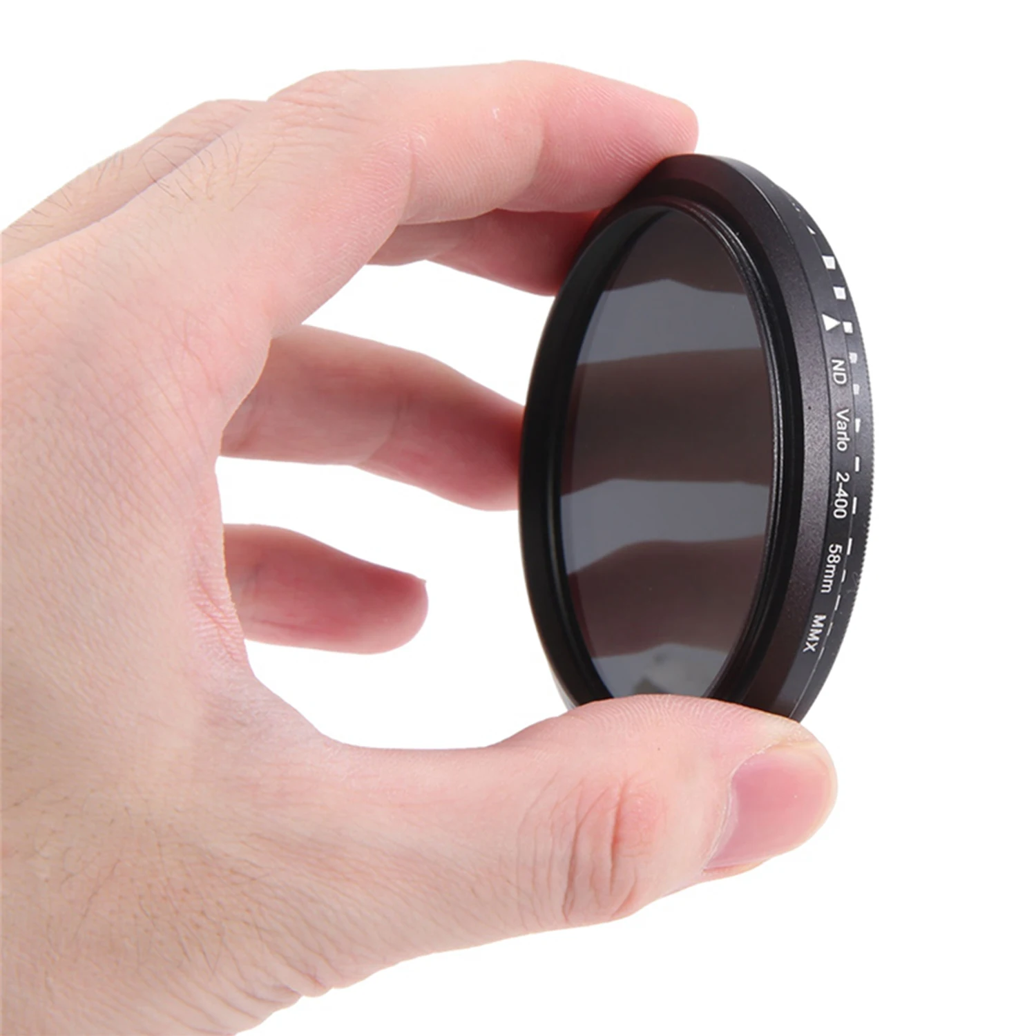 Filtre ND Variable ND2-400 pour Objectif Photo - Qualité Optique Premium monté sur un objectif 58mm, bague noire texturée