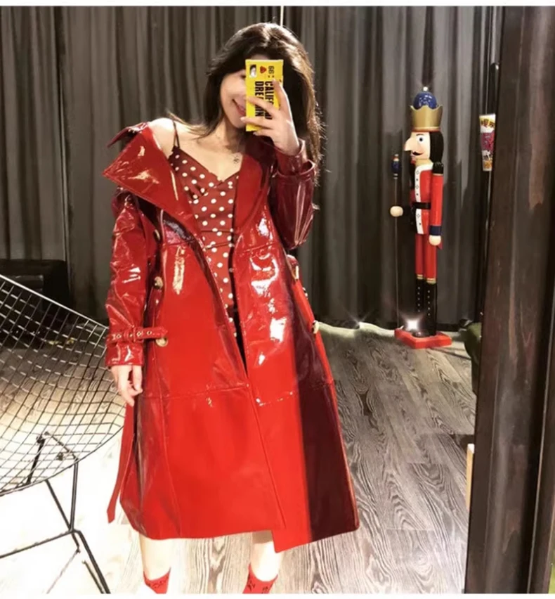 

Autumn Long Shiny Reflective Patent Faux Leather Trench Coat for Women Sashes Double Breasted Runway European Fashion 2024