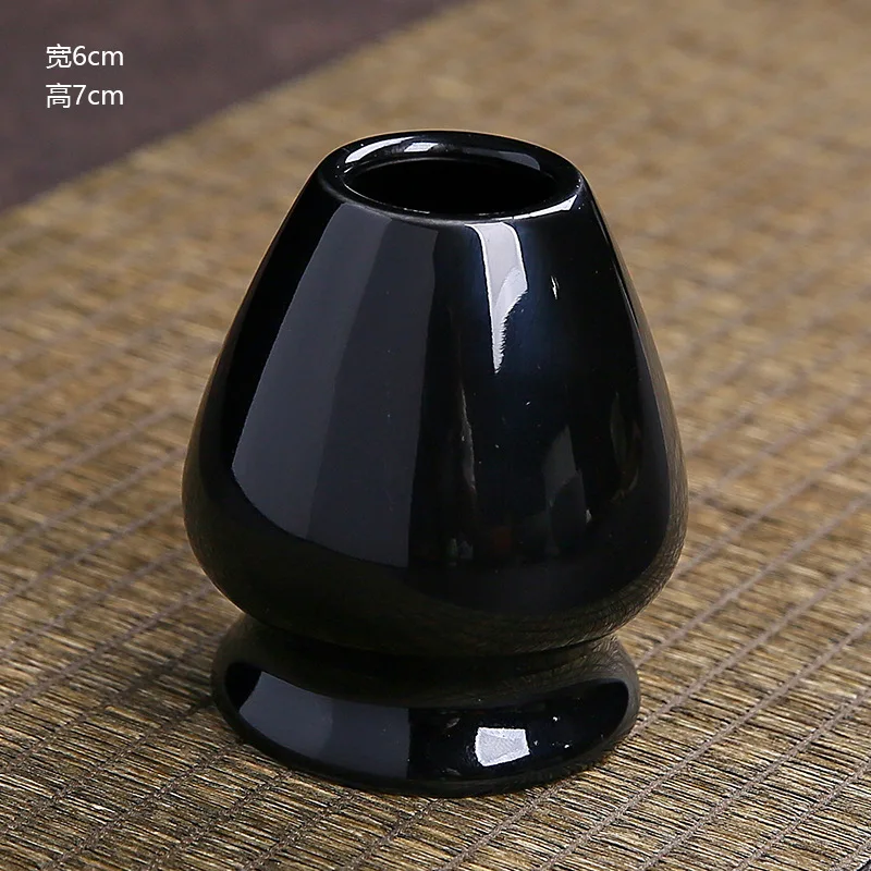 حامل شاي أخضر ماتشا من السيراميك الياباني