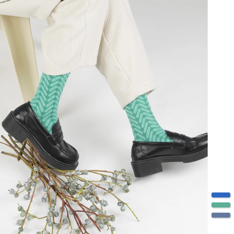 

Autumn and winter original new socks senior texture texture designer simple personality fashion men and women in the tube socks
