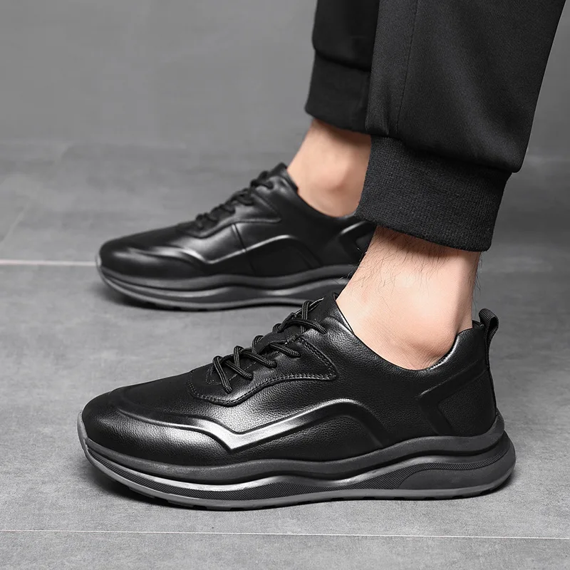 

2023 New Men's Spring Men's Sports Shoes Wear-Resistant Casual Soft Bottom Sports Running Leather Shoes Men's Waterproof 38-45
