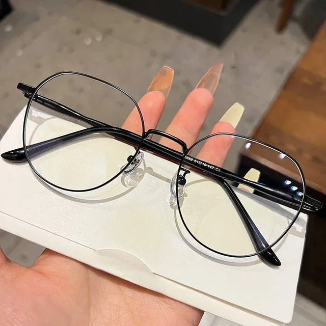Clear Glasses Women Polygonal Metal Frame Eye Glasses - Image 3