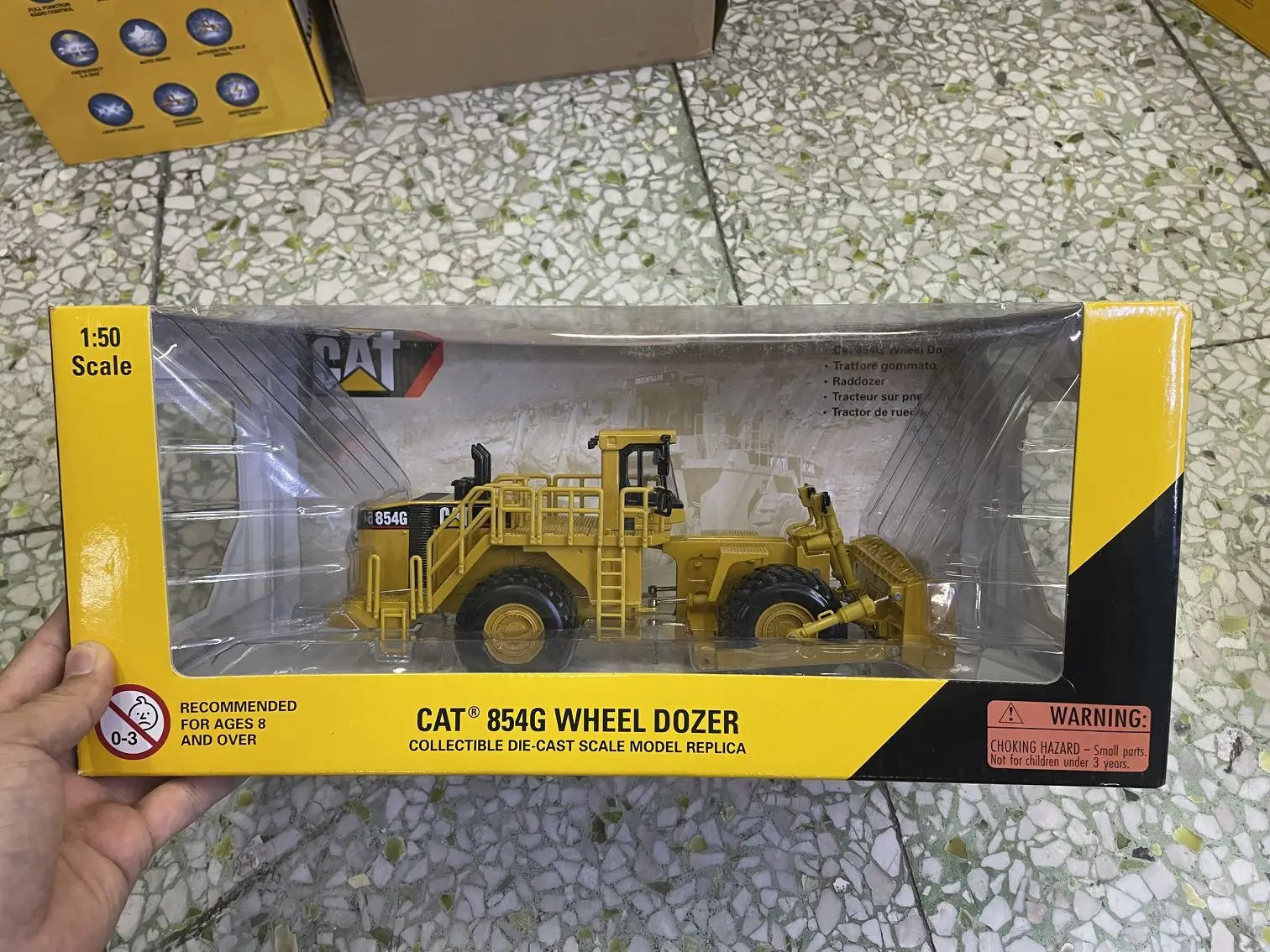 Norscot Caterpillar Cat 854G Wheel Dozer 1/50 Scale DieCast Model 55159 New Box