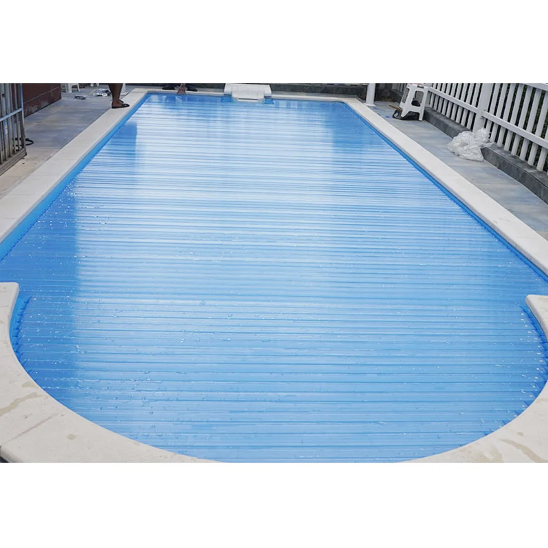 Prive Villa Zwembad Veiligheid Automatische Roll Cover Intelligente Pc Drijvende Board Isolatie