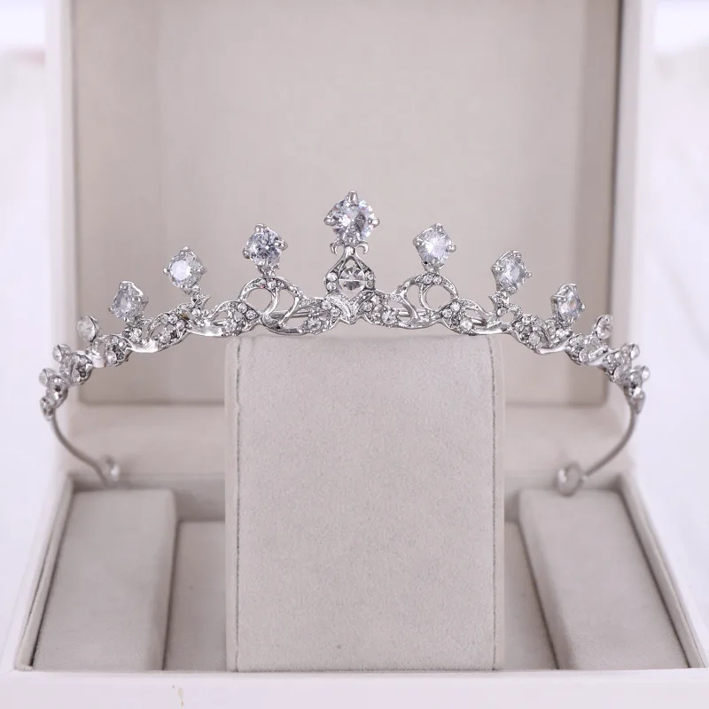 작은 크리스탈 신부 티아라, 웨딩, 프롬, 킨세아녜라 및 일상 착용을 위한 실버 라인스톤 크라운