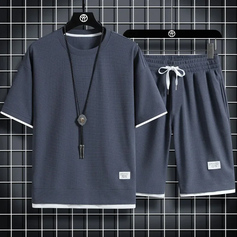 Men's high qualityNew Summer Round Neck Short Sleeve Men Casual Sports Set Loose T-shirt Shorts Waffle Style Clothing