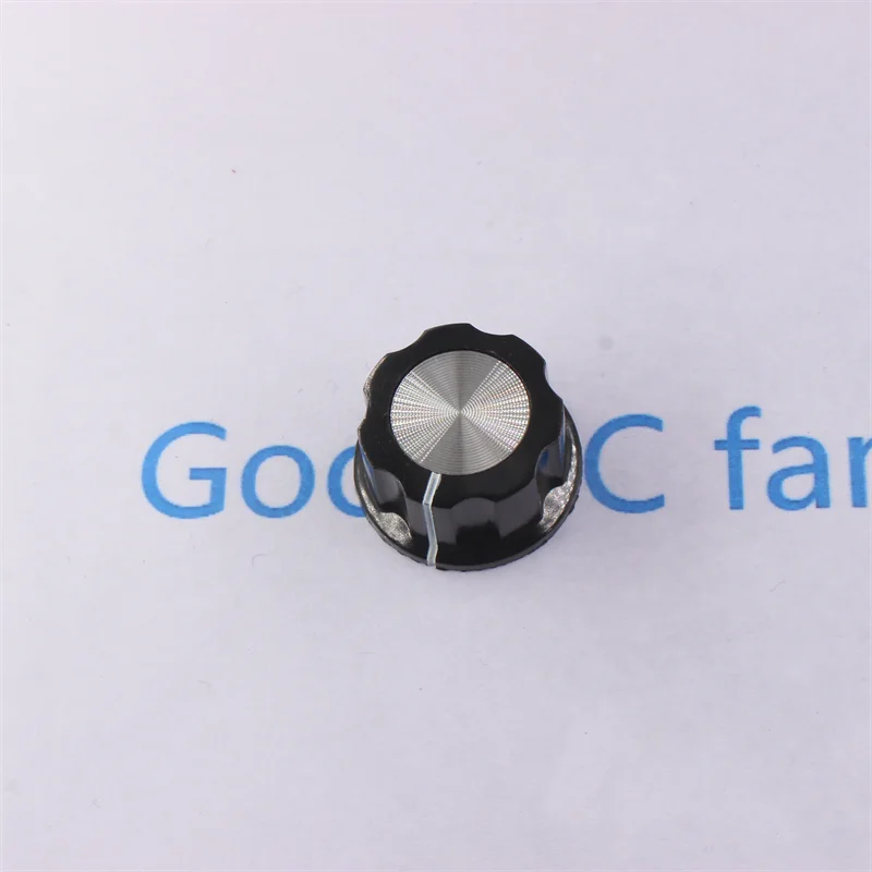 WTH118 2W 1A Rotary Potentiometer Adjustable Resistor 1K 2.2K 4.7K 10K 22K 47K 100K 470K 1M WTH118-2W Round Shaft Carbon Rotary Taper Potentiometer