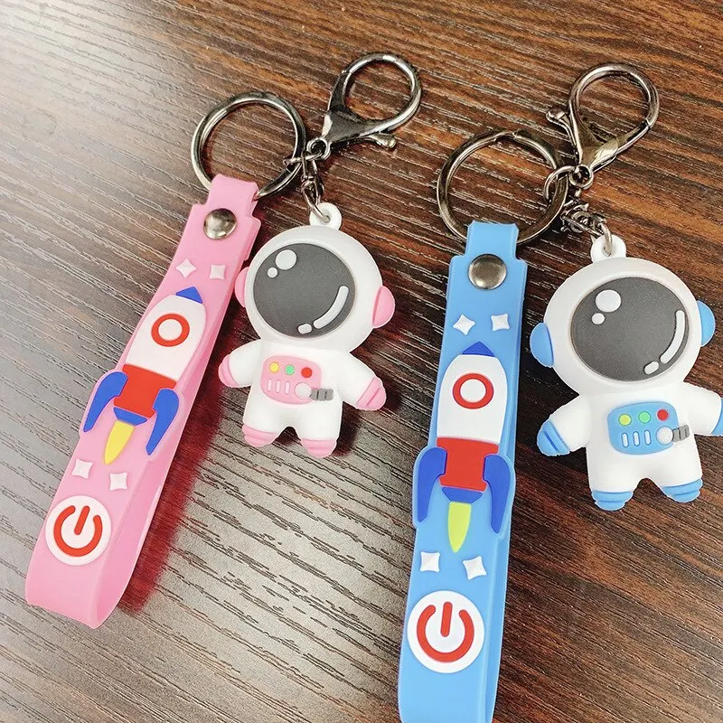 Key Rings Key Chains 2pcs PVC Cartoon Planet Tour Astronaut Keychain Cute Astronaut Couple Chain Soft Rubber Small Pendant Key Ring Gift Aesthetic