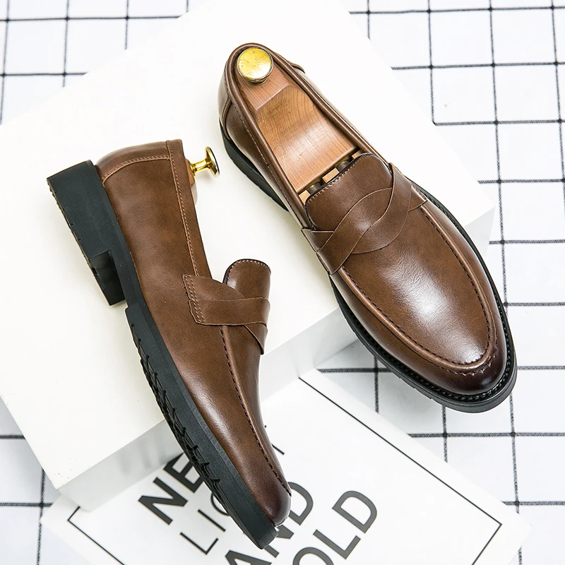 Hot Brand Men's Genuine Leather Shoes Men's Loafers Simple Men's Business Shoes for Work Versatile Men's Outdoor Casual Shoes