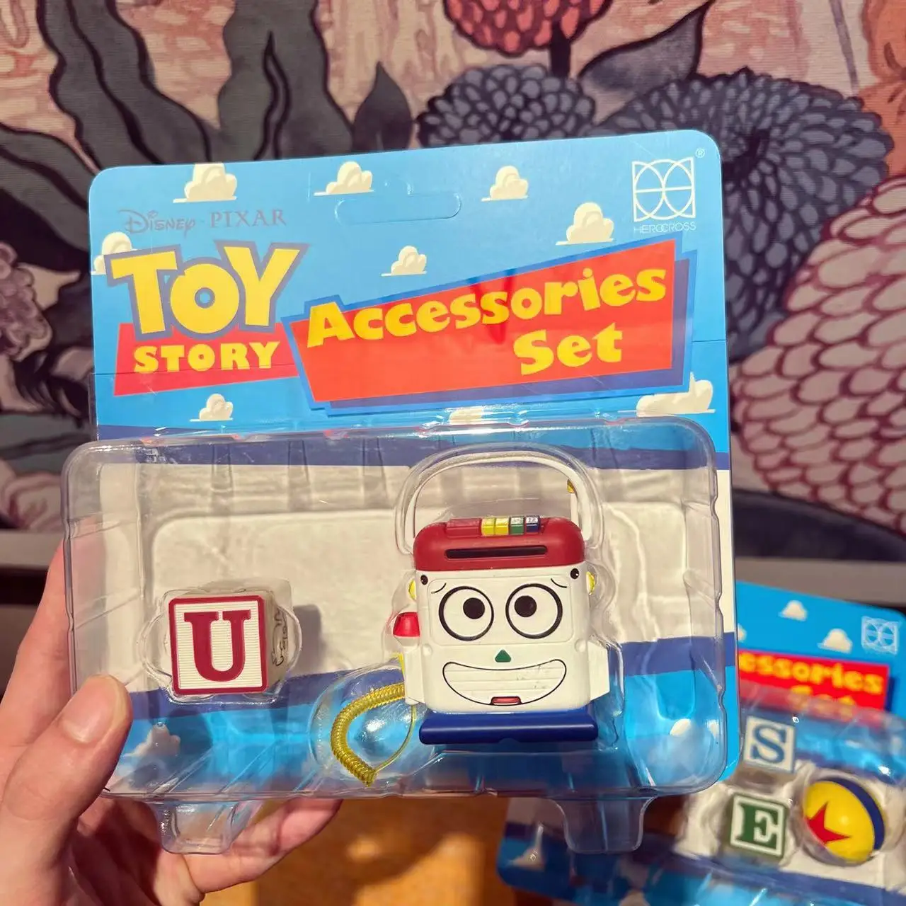 トイストーリー　ヒーロークロス　マイク　ウィージー 7 センチメートルディズニーヒーロークロスかわいいトイ
