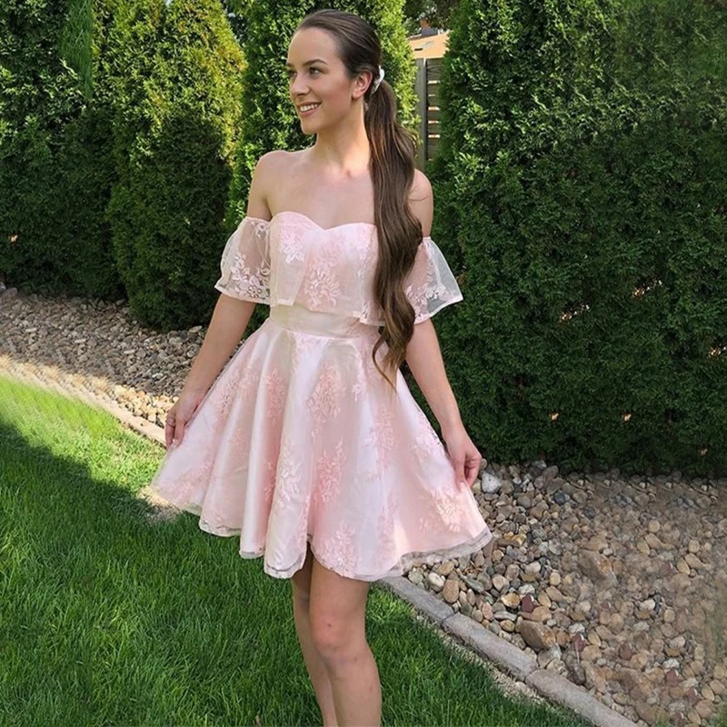 

Sweetheart Short Sleeve Appliques Lace Zipper Tulle A-Line Knee-Length Homecoming Dress Vestido De Regreso A La Escuela