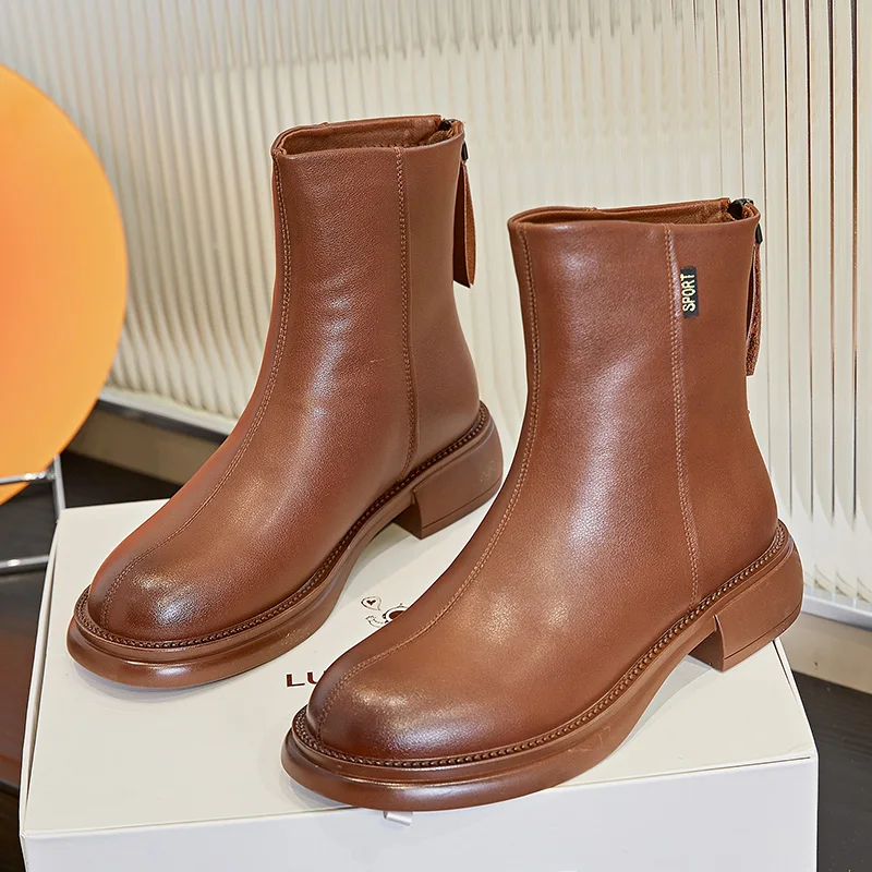 

Осенне-зимние женские ботильоны 2023 Новые сапоги модные уличные женские короткие сапоги на толстом каблуке кожаные женские сапоги на молнии сзади