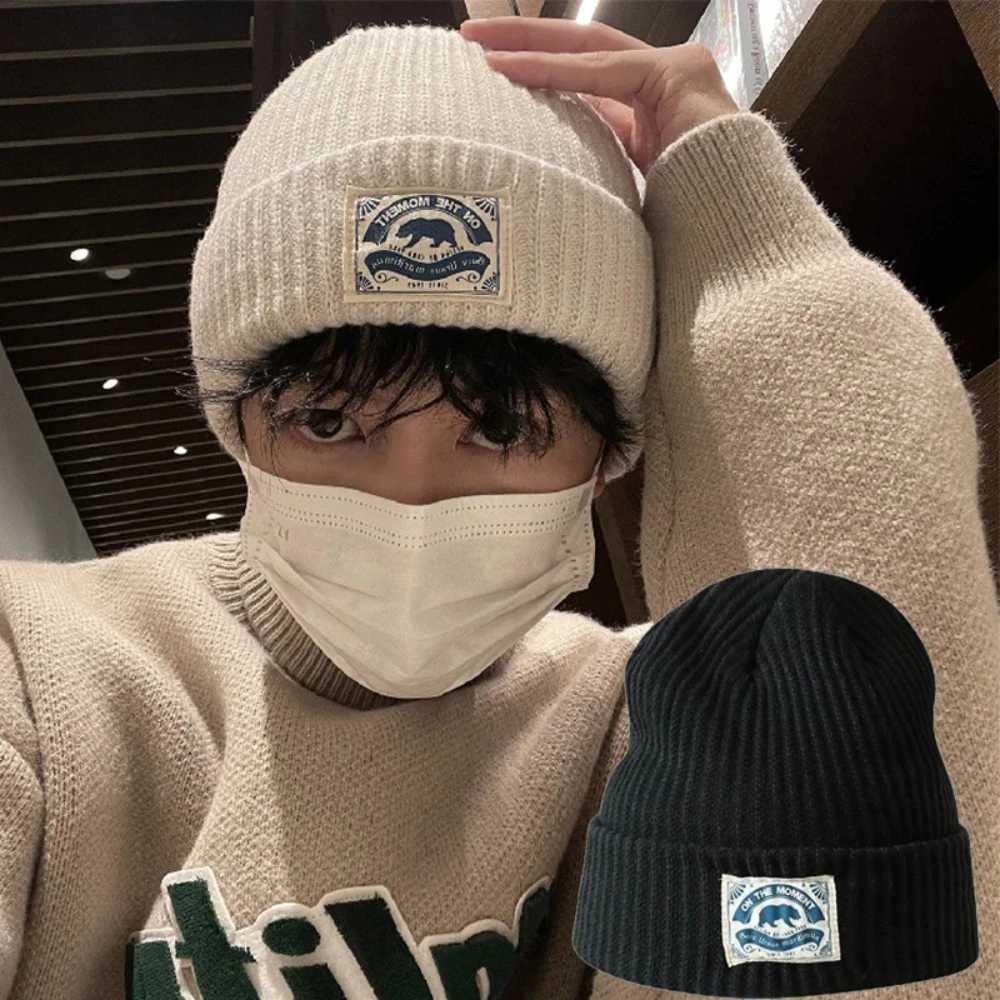 

Solid Color Knit Warm Hat For Women Man Cartoon Bear Label Thicken Soft Crochet Wool Beanie Pullover Cap Casual Hop Caps