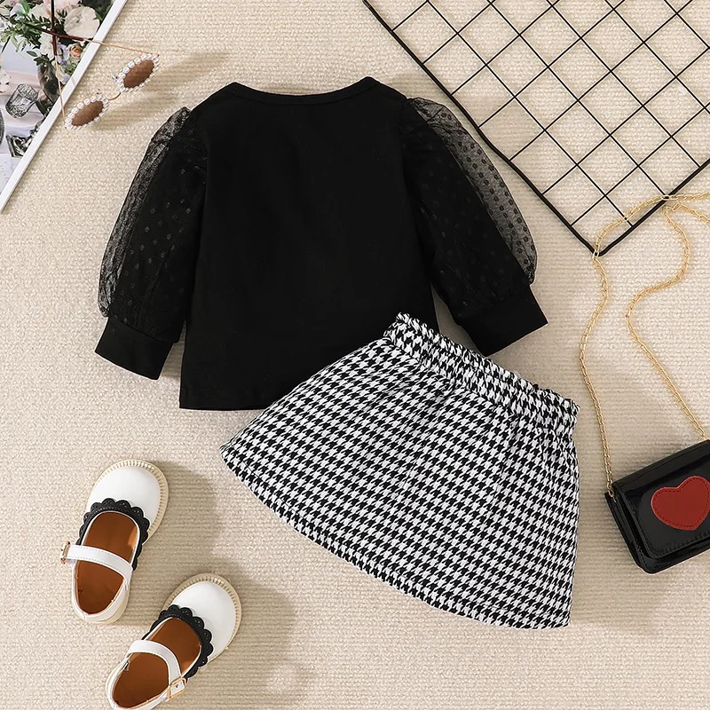 Girl's Laced Sleeve and Plaid Skirt Set 2