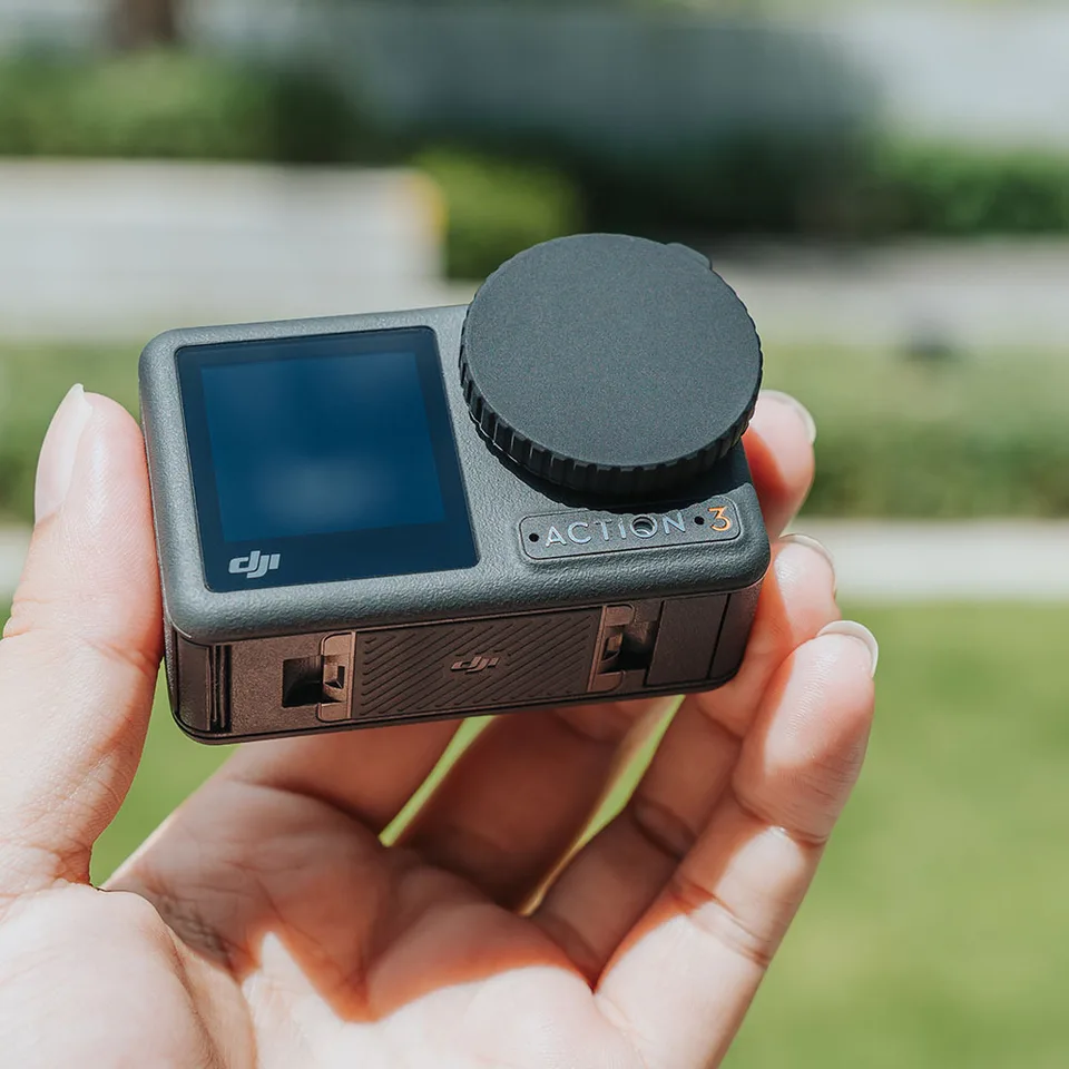 ULBTER Mini custodia per DJI OSMO Action 5 Pro/Action 4 / Action 3 + copriobiettivo in gomma [1+2 pezzi], accessori portatili per il trasporto
