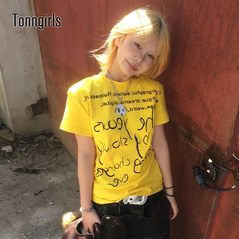 Tonngirls Vintage Print Brief T-shirt Frauen Kurzarm Schlank Y2k Japanische T Tops Streetwear 2000er Jahre Ästhetische Grunge Tops