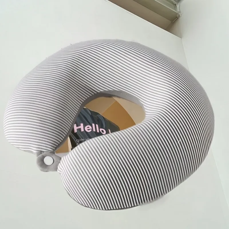 2025 new knitted striped U-shaped neck pillow multi-function travel aircraft portable use pillow 2