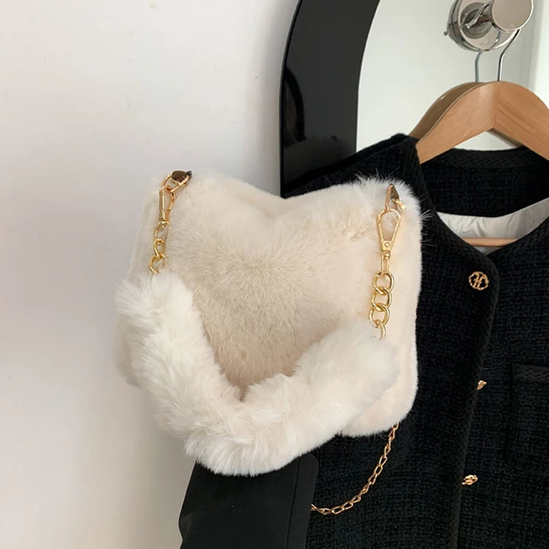 Simple Faux Fur Tote Bucket Bag Metal Chain Crossbody Bag For Women's Daily Casual Use Plush Bag Furry Purse