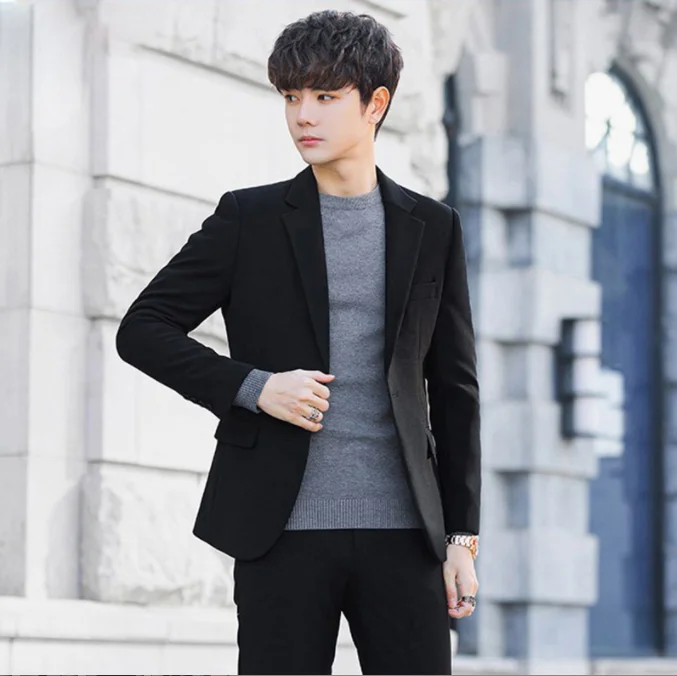 Stylish luxury high quality men's suit with trousers, casual configuration, selected high quality fabrics 7150