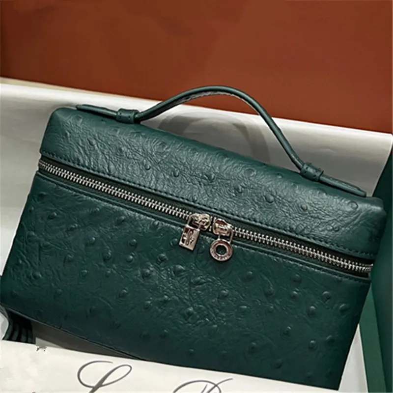 Рисунок 5 - Сумка из страусиной кожи с карманом L19