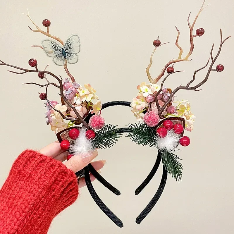

New Christmas Forest Elk Horn Hair Band High grade Simulation Berry Head Band Creative Holiday Party Photo Decoration Headwear