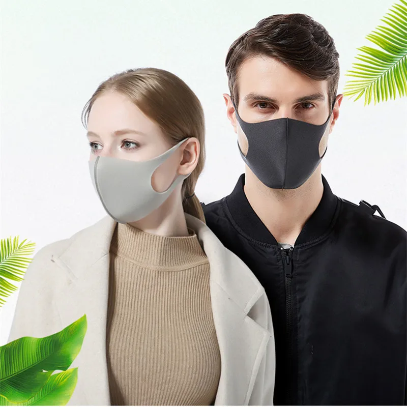 Lot de 5 masques anti-poussière noirs empilés, réutilisables pour chantier, protection fiable contre les particules fines.