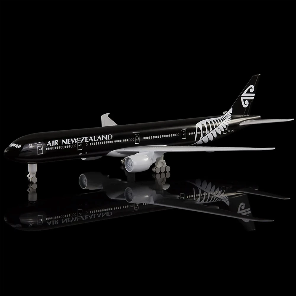 1:300 Scale New Zealand Boeing 777 Airplane Models Alloy Diecast Airplane Model