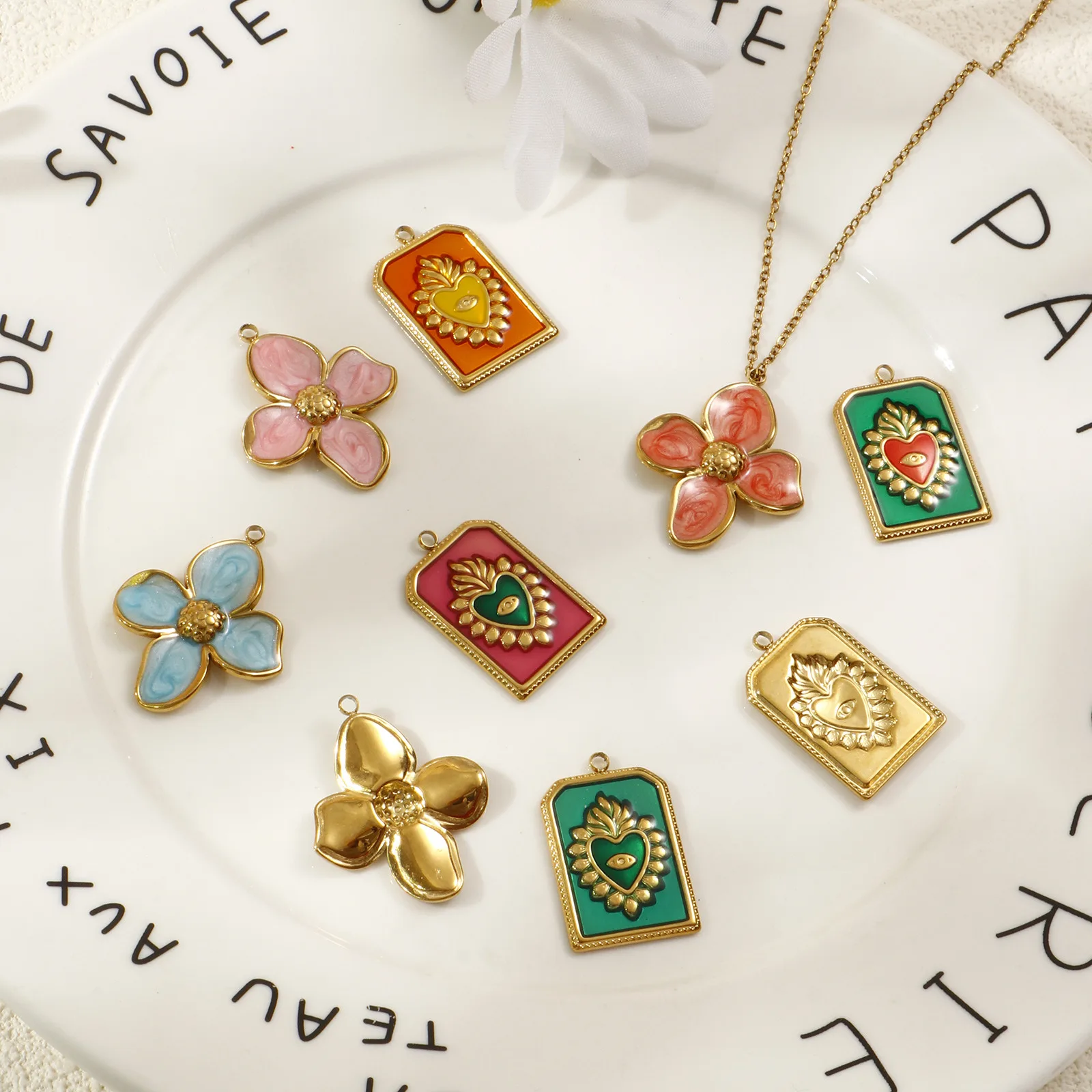 2 Stück 304 Edelstahl Charms 18 Karat echtes Gold vergoldet mehrfarbige Emaille Blume Ex Voto Herz Anhänger für DIY Halskette Herstellung – Detail 5