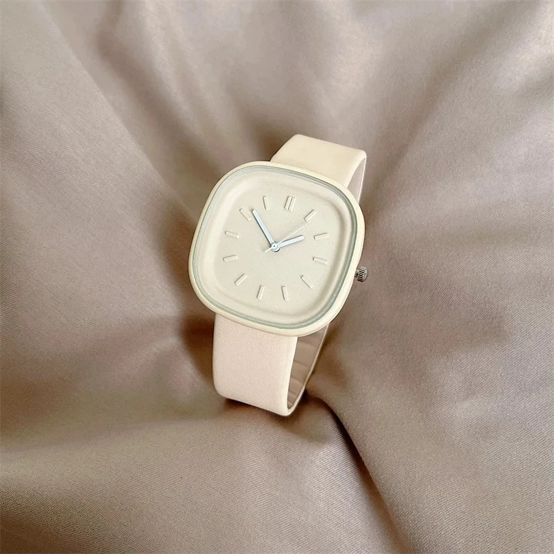 

Cool Style Small Dial Niche Design Sense Light Luxury Watch