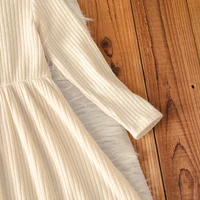 Robe à manches longues côtelée unie à col roulé pour petite fille 6