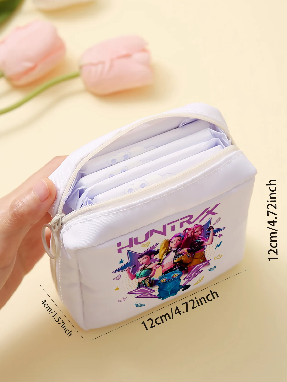 Cartoon pattern printed sanitary napkin storage bag, women's lightweight tissue bag, sanitary tissue bag