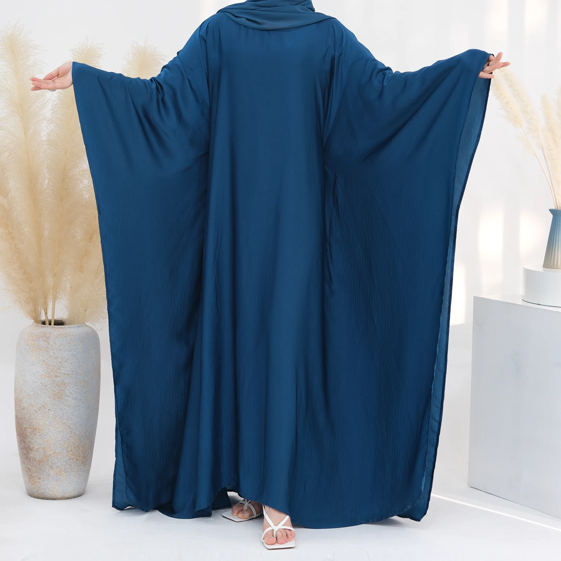 

Modest Abaya for Muslim Women Bat Sleeve Long Maxi Dresses Turkey Kaftan Arab Eid Ramadan Party Robe Dubai Femme Jalabiya Caftan
