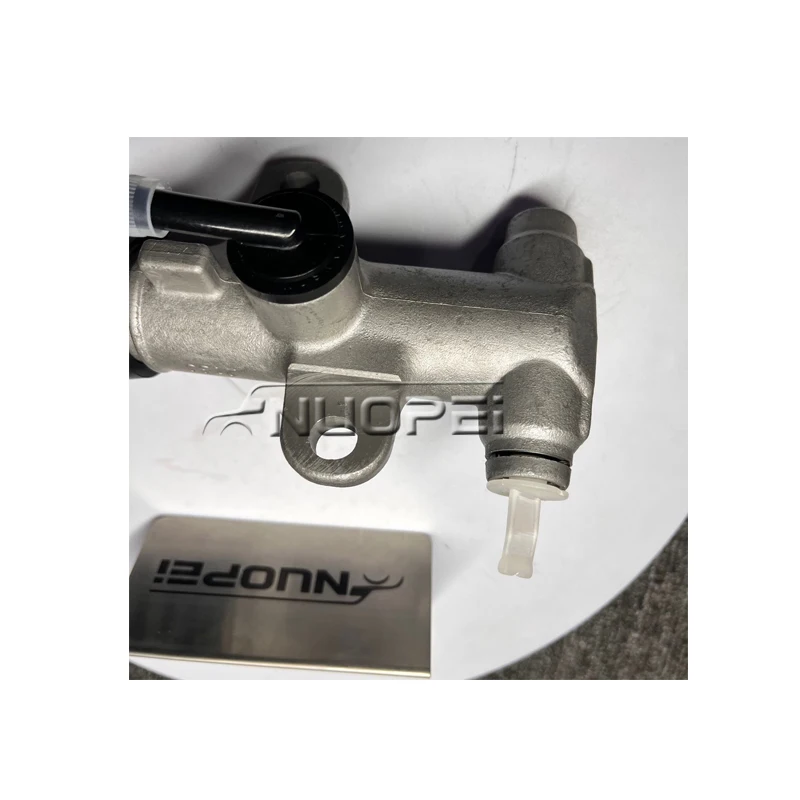 Truck Clutch Master Cylinder Scani Clutch Master Cylinder 2424254 KA1000629323 Truck