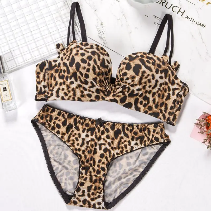 

Seamless Women Bra Set Leopard and Solid Color Bra Low Waist Pantis Female Nonwire Brassiere Soft Bra Sexy Lingerie Set